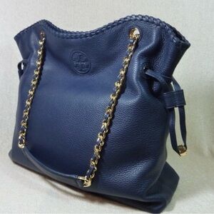 Tory Burch  Hudson Bay pebbled leather Marion slouchy tote. VG used condition.